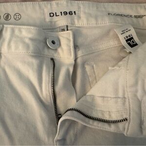 DL1961 White Jeans with Zip Detail